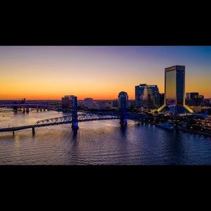 Meet your Posher, Pelin